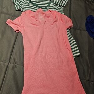 Pair of Women's Gap T shirts